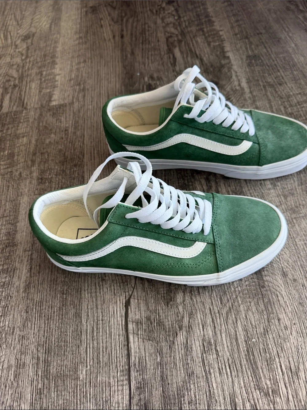 Vans old skool Green Suede Skate Sneakers with White Stripe